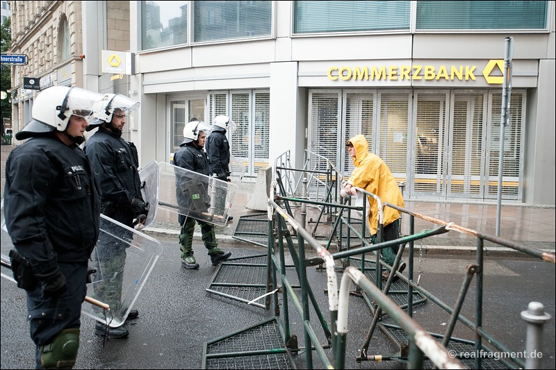 Blockupy Frankfurt: Blockade, Aktion, Demonstration